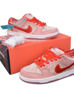 Nike SB Dunk Low StrangeLove Skateboards OG0424129