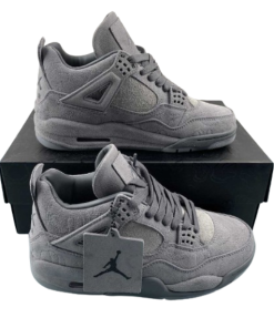 Air Jordan 4 Retro Kaws OG042125