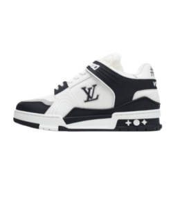 LOUIS VUITTON Trainer Black and White OG0530