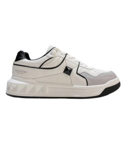 Valentino Garavani ONE STUD Low-Top Sneaker White and grey OG0721850
