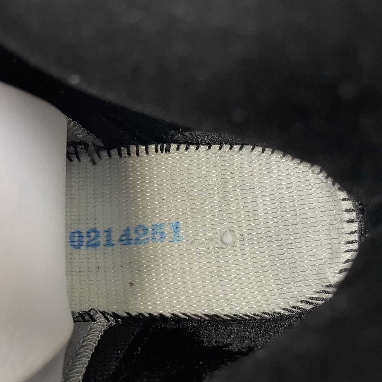 82098ad3